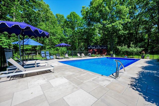 225 Laurel Lane, Laurel Hollow, NY 11791