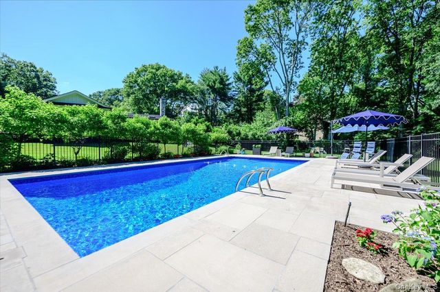 225 Laurel Lane, Laurel Hollow, NY 11791