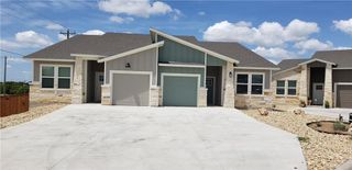 100 Everett CT A, Jarrell, TX 76537
