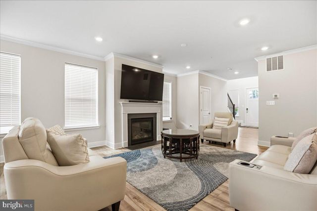 5688 LEWIS CARROLL DR, White Plains, MD 20695