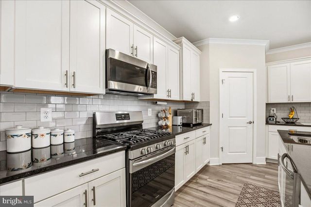 5688 LEWIS CARROLL DR, White Plains, MD 20695