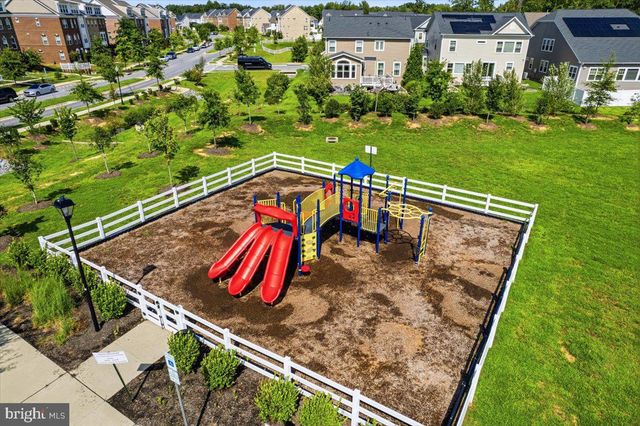 5688 LEWIS CARROLL DR, White Plains, MD 20695