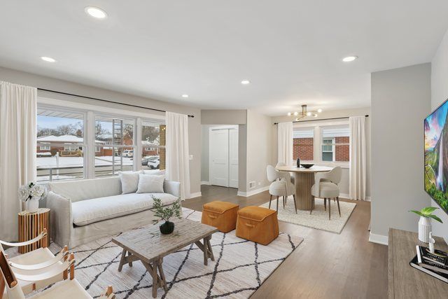 419 S Chase Avenue, Lombard, IL 60148