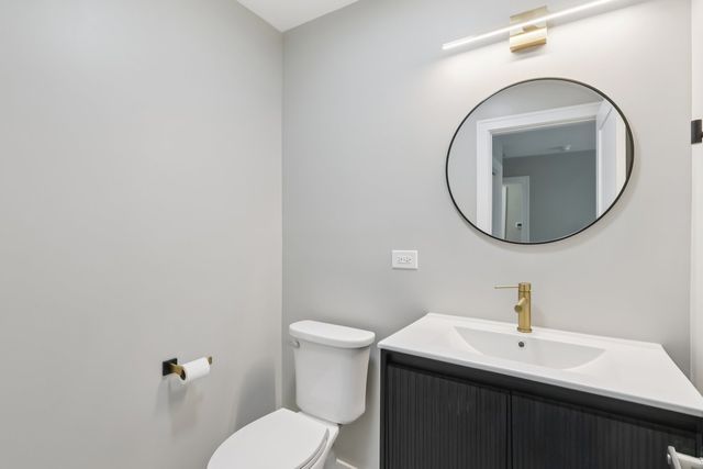 419 S Chase Avenue, Lombard, IL 60148