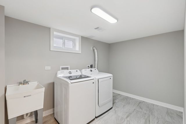 419 S Chase Avenue, Lombard, IL 60148