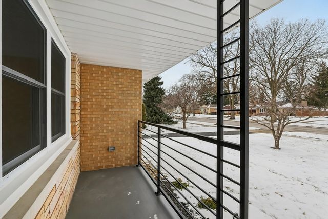 419 S Chase Avenue, Lombard, IL 60148