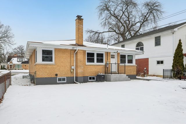 419 S Chase Avenue, Lombard, IL 60148