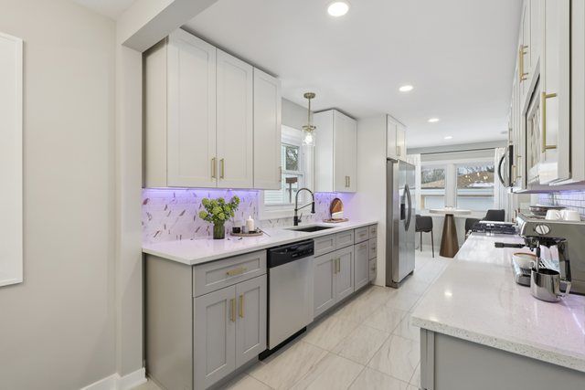 419 S Chase Avenue, Lombard, IL 60148