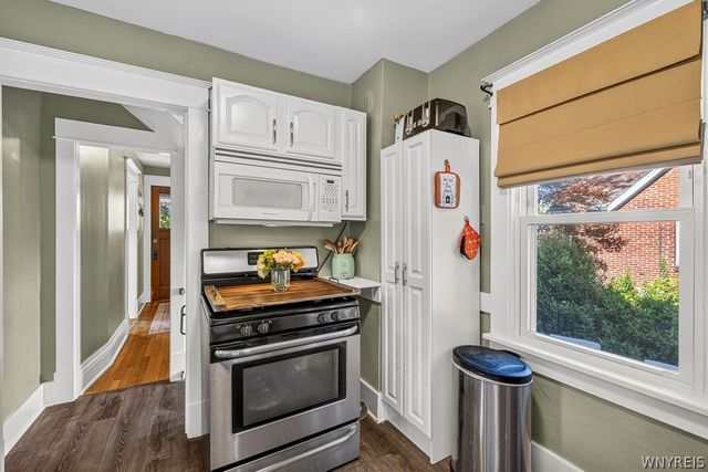 38 Laverack Avenue, Lancaster, NY 14086