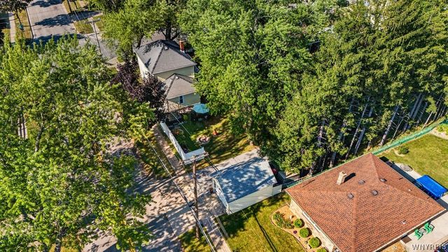 38 Laverack Avenue, Lancaster, NY 14086