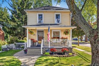 38 Laverack Avenue, Lancaster, NY 14086