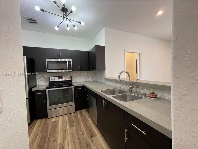 3510 SW 170th Ave, Miramar, FL 33027