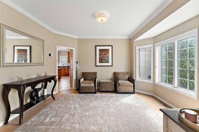 9677 Jonathan Lane, Eden Prairie, MN 55347