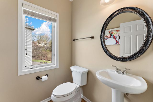 9677 Jonathan Lane, Eden Prairie, MN 55347