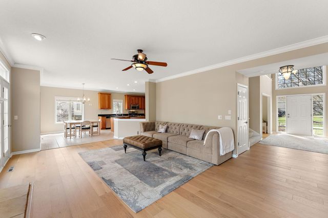 9677 Jonathan Lane, Eden Prairie, MN 55347