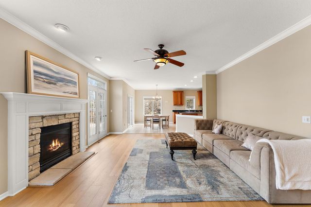 9677 Jonathan Lane, Eden Prairie, MN 55347