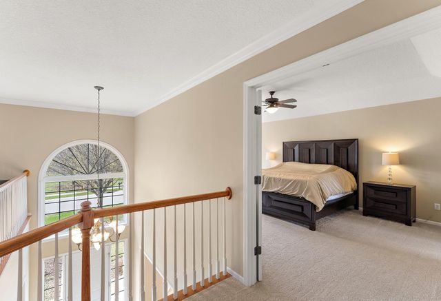 9677 Jonathan Lane, Eden Prairie, MN 55347