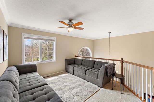 9677 Jonathan Lane, Eden Prairie, MN 55347