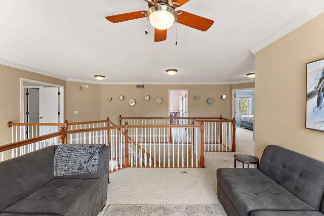 9677 Jonathan Lane, Eden Prairie, MN 55347