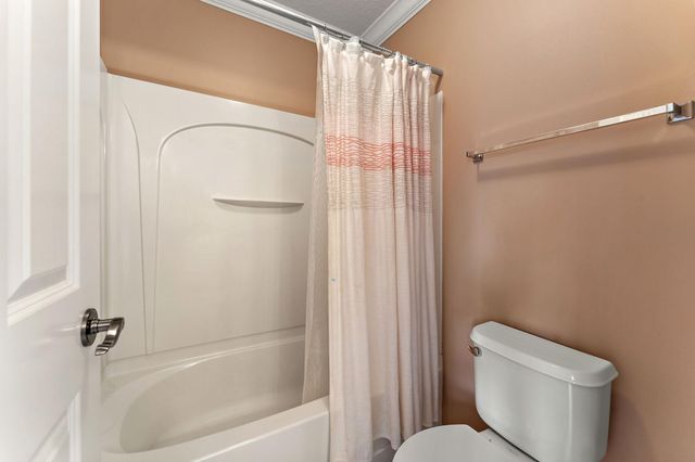 9677 Jonathan Lane, Eden Prairie, MN 55347