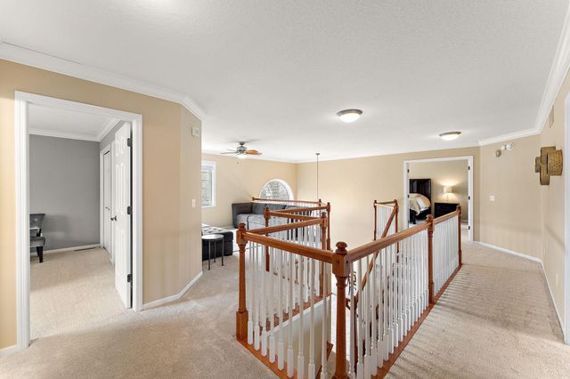 9677 Jonathan Lane, Eden Prairie, MN 55347