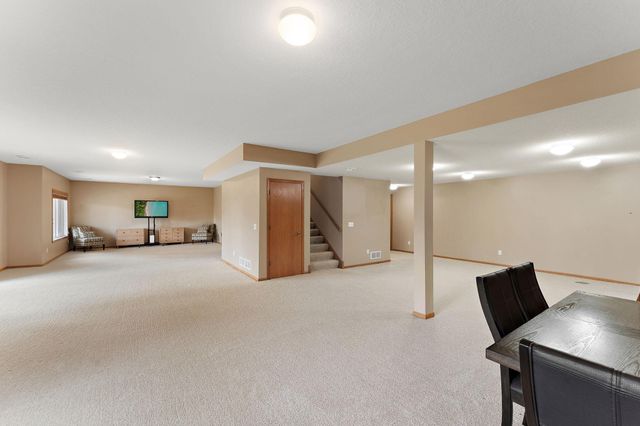 9677 Jonathan Lane, Eden Prairie, MN 55347