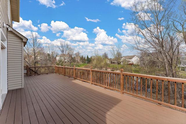 9677 Jonathan Lane, Eden Prairie, MN 55347