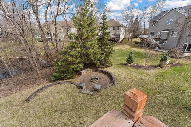 9677 Jonathan Lane, Eden Prairie, MN 55347