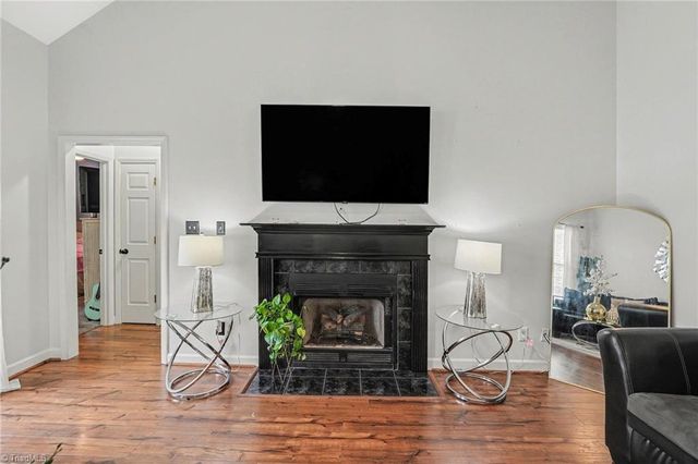 115 Stillmere Court, Winston-salem, NC 27101