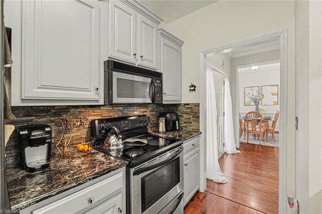 115 Stillmere Court, Winston-salem, NC 27101