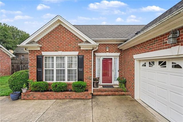 115 Stillmere Court, Winston-salem, NC 27101