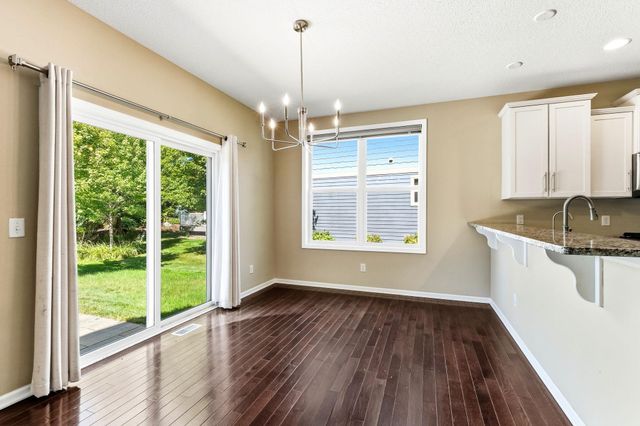 4720 Palmer Court, Minnetrista, MN 55331