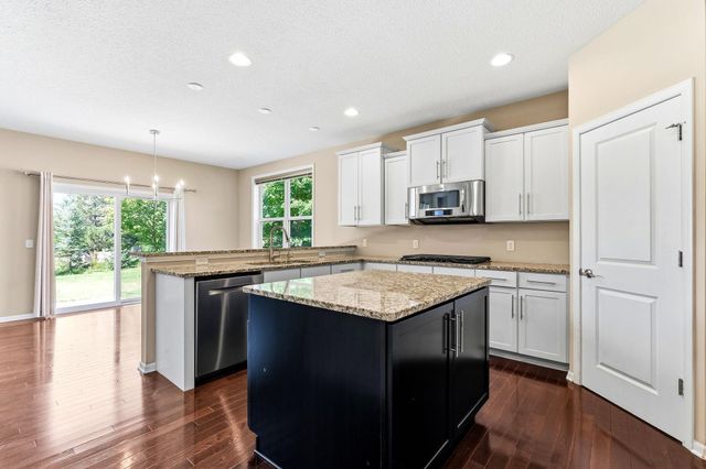 4720 Palmer Court, Minnetrista, MN 55331