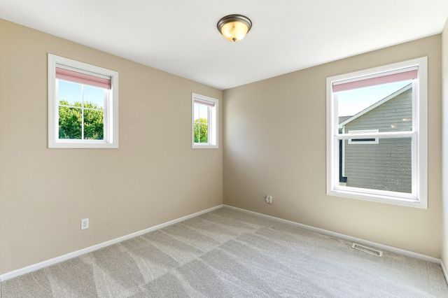4720 Palmer Court, Minnetrista, MN 55331