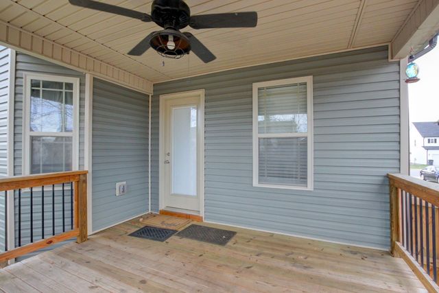 1329 Sussex Dr, Clarksville, TN 37042