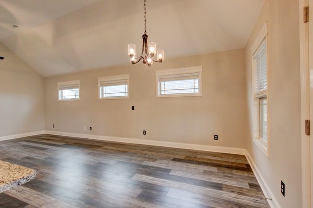 1329 Sussex Dr, Clarksville, TN 37042