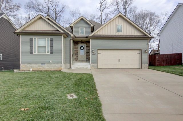 1329 Sussex Dr, Clarksville, TN 37042