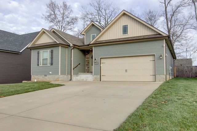 1329 Sussex Dr, Clarksville, TN 37042