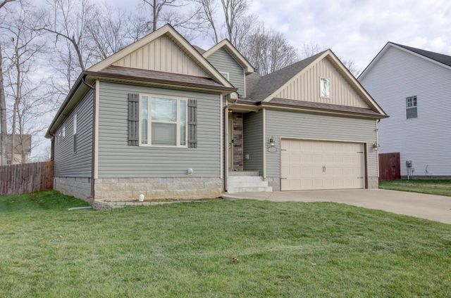 1329 Sussex Dr, Clarksville, TN 37042