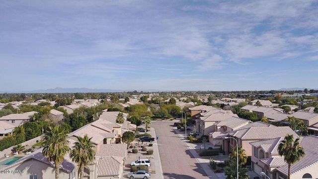 300 N BULLMOOSE Drive, Chandler, AZ 85224