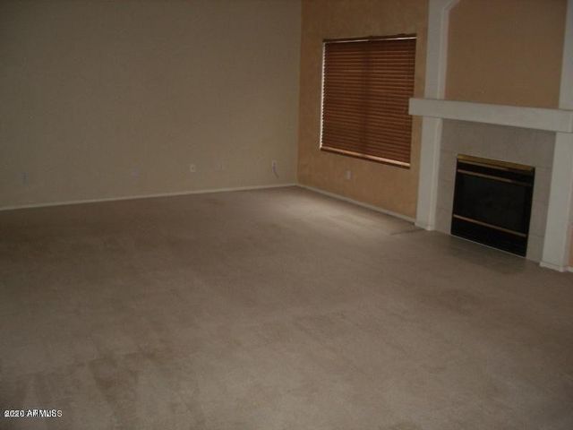 300 N BULLMOOSE Drive, Chandler, AZ 85224