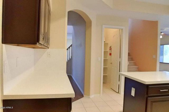 300 N BULLMOOSE Drive, Chandler, AZ 85224