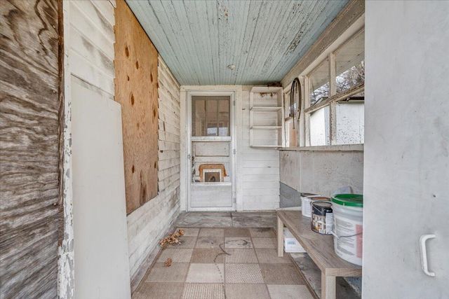 E 234 E Parrish ST, Covington, VA 24426