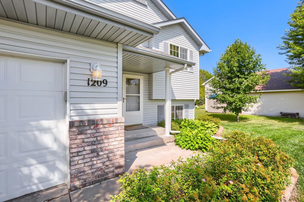 1209 Roberts Road, Buffalo, MN 55313 — photo 2