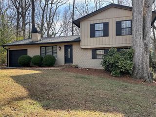 1716 Mohawk SE Place, Smyrna, GA 30080