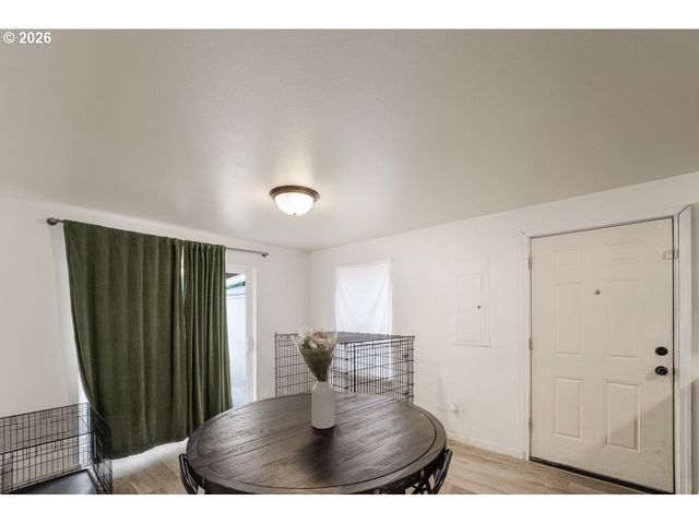 3214 CORALY Ave, Eugene, OR 97402