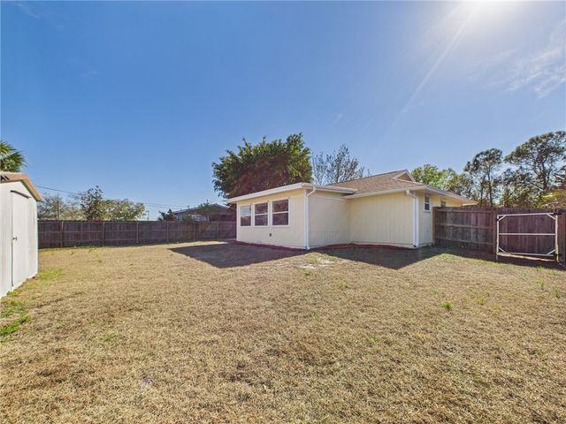 1038 Persian Lane, Sebastian, FL 32958