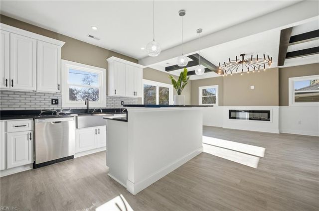 1124 25th ST, Newport News, VA 23607