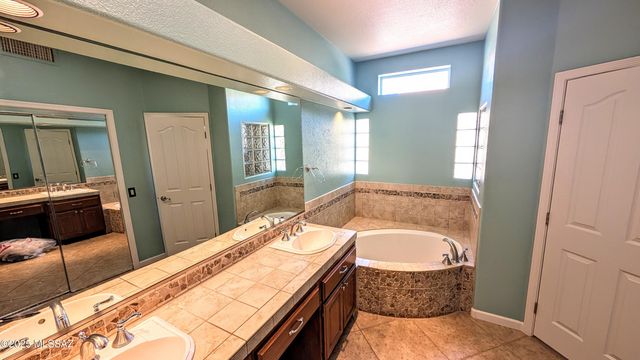 37248 S Golf Course Drive, Tucson, AZ 85739