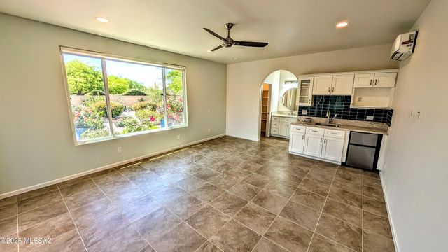 37248 S Golf Course Drive, Tucson, AZ 85739